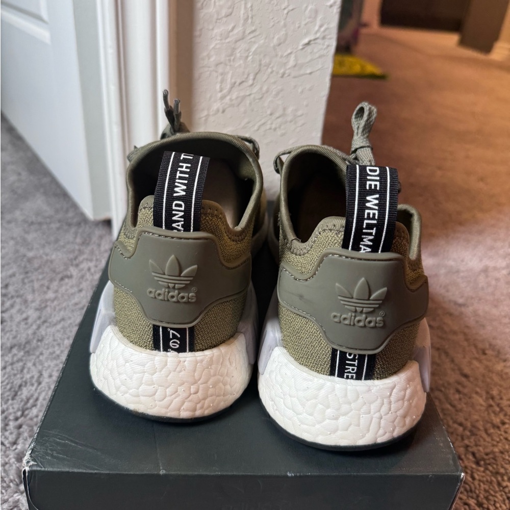 Adidas nmd r1 boost trace cargo olive green sz 8 - Picture 5 of 8
